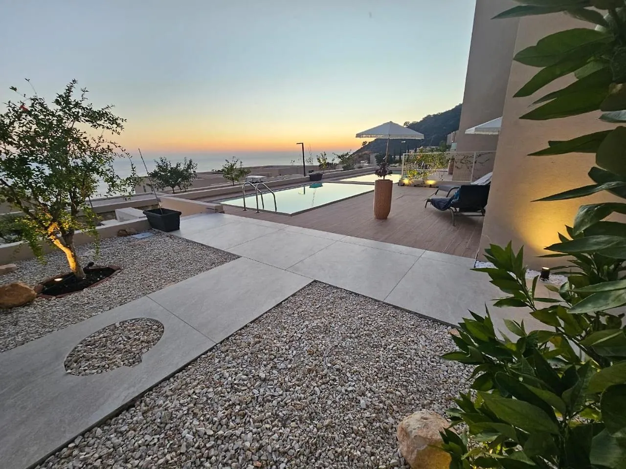 Villa Champagne Green Coast Palase Palasë