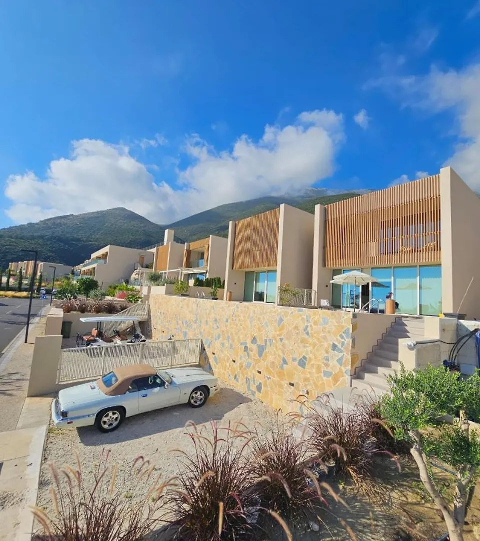 Villa Champagne Green Coast Palase 0*, Palasë