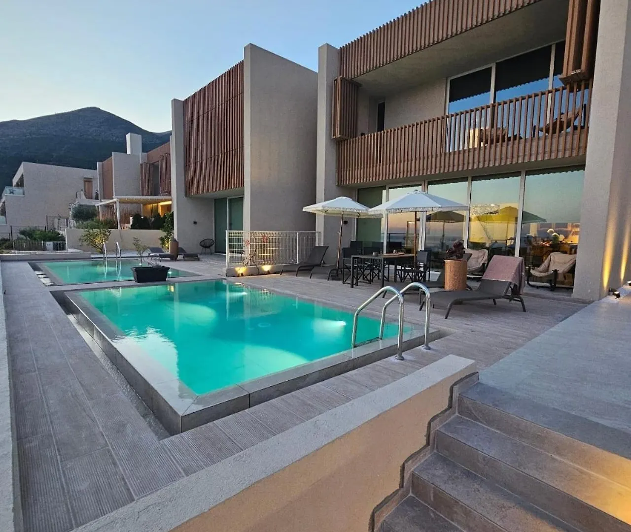 Villa Champagne Green Coast Palase 0*, Palasë